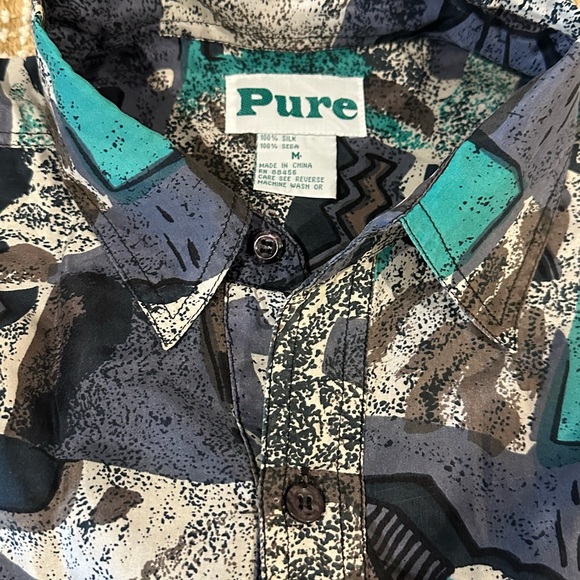 Abstract Patterned Button-Up Shirt - Picture 2 of 3